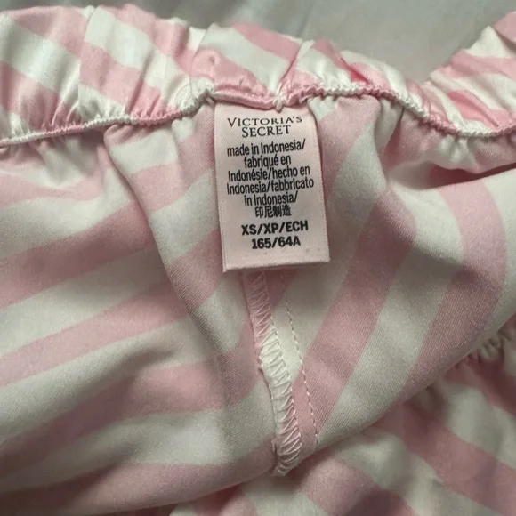 Victoria's Secret Pink and White Striped Pajama Bottoms xs - Picture 4 of 4